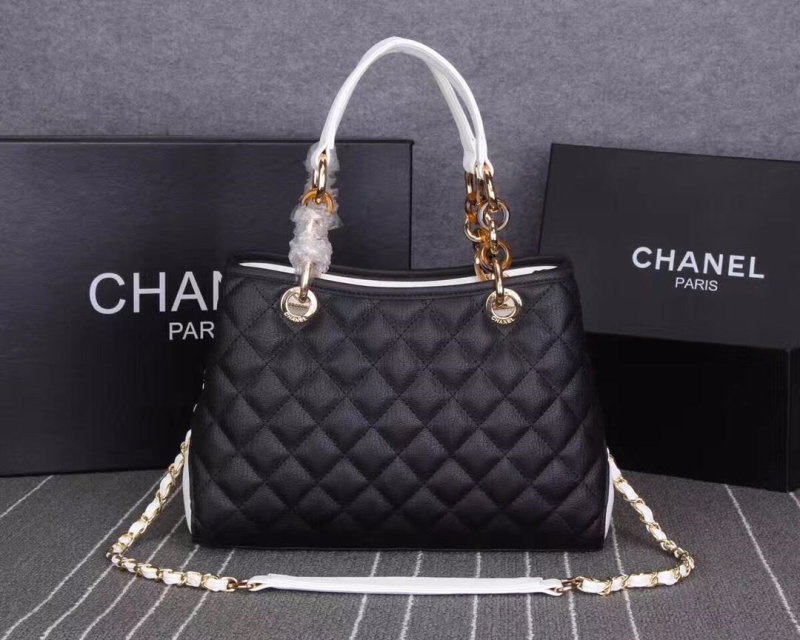 Ch**el shopping bags